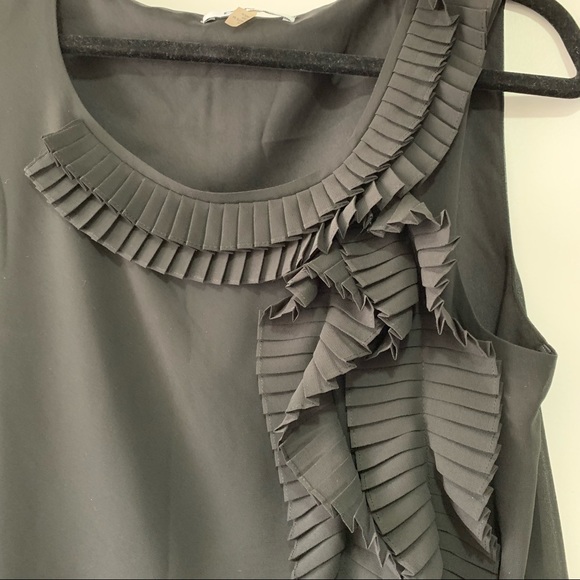 DKNY Ruffle Top - Picture 3 of 8